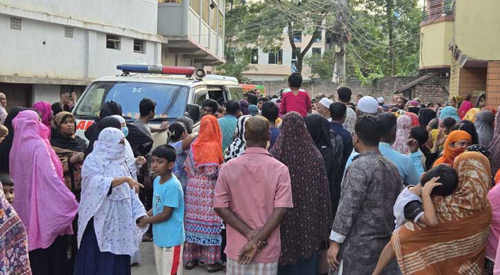 সৌদি আরবে আগুনে নিহত ৫ জনের মরদেহ পৌঁছাল নওগাঁয়