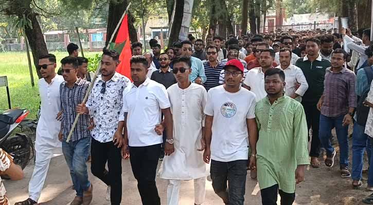 ছাত্রদলের নবযাত্রা: আনন্দ মিছিলে কলেজ ক্যাম্পাস প্রফুল্ল