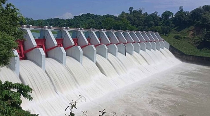 মধ্যরাতে খুলে দেয়া হলো কাপ্তাই বাঁধের সব জলকপাট