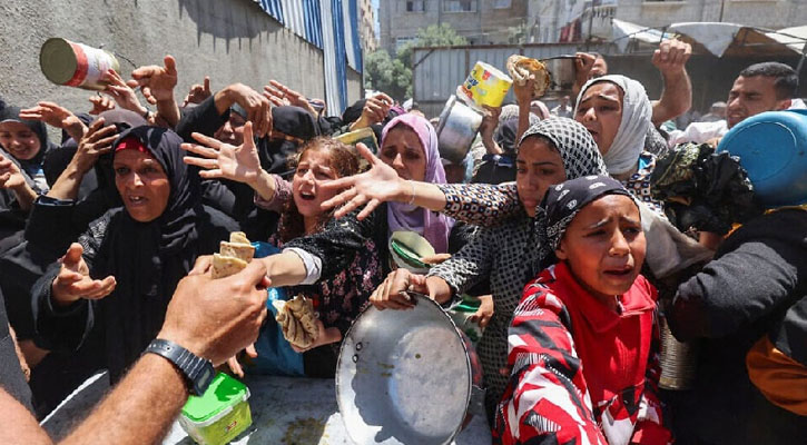 গাজায় দুর্ভিক্ষের ছোবল: প্রতিদিন মারা যাচ্ছেন অনাহারী মানুষ