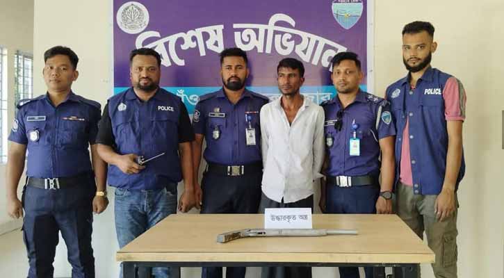 কক্সবাজারে দেশীয় অস্ত্রসহ সিএনজি চালক গ্রেপ্তার