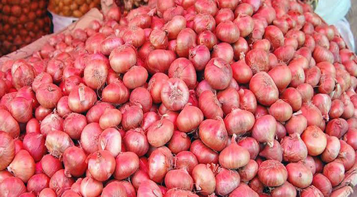 পেঁয়াজের দাম না কমলে আমদানির অনুমোদন, যা বললেন বাণিজ্য উপদেষ্টা