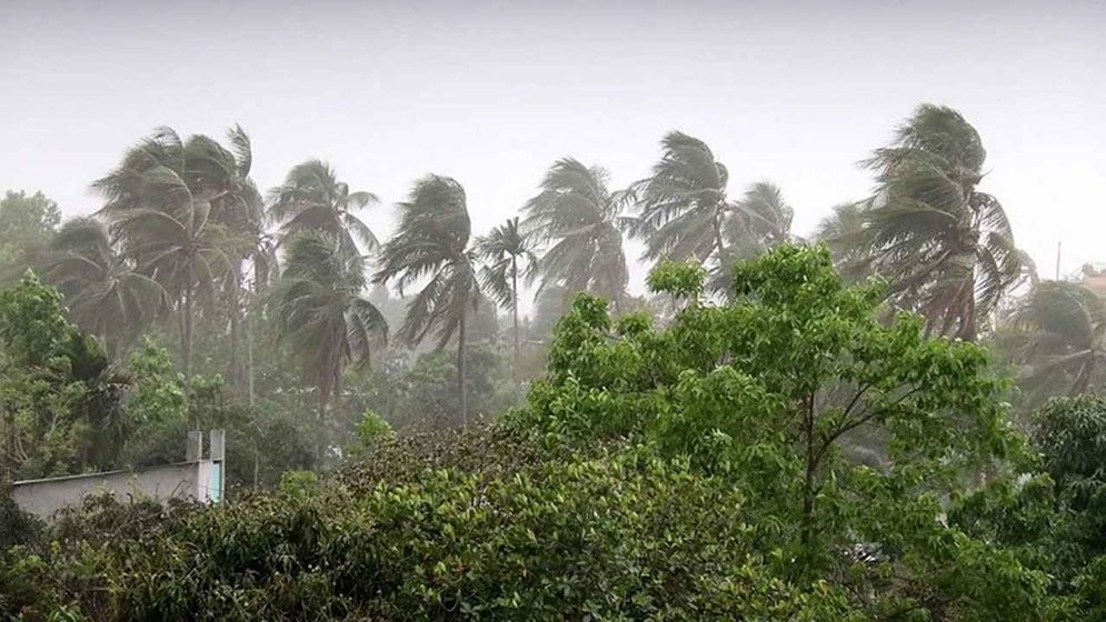 দুপুরের মধ্যে ৮ জেলায় কালবৈশাখী ঝড়ের আভাস