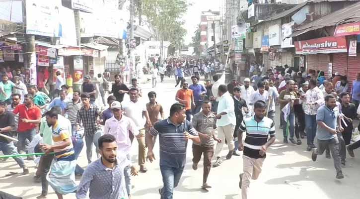 ভোলায় বিএনপি-জাপার পাল্টাপাল্টি কর্মসূচিতে সংঘর্ষ, আহত অর্ধশতাধিক