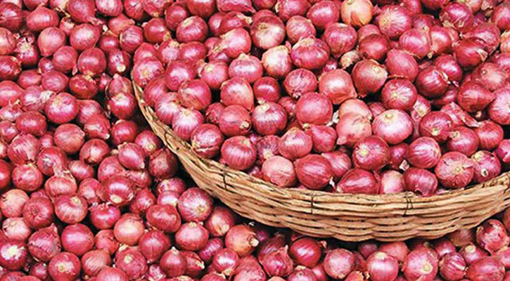 পেঁয়াজের দাম নিয়ন্ত্রণে রোববার থেকেই আমদানি শুরু 
