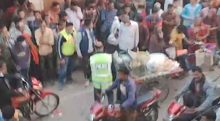 দৌলতপুরে ট্রাক চালকের অর্ধগলিত মরদেহ উদ্ধার, হত্যার সন্দেহ