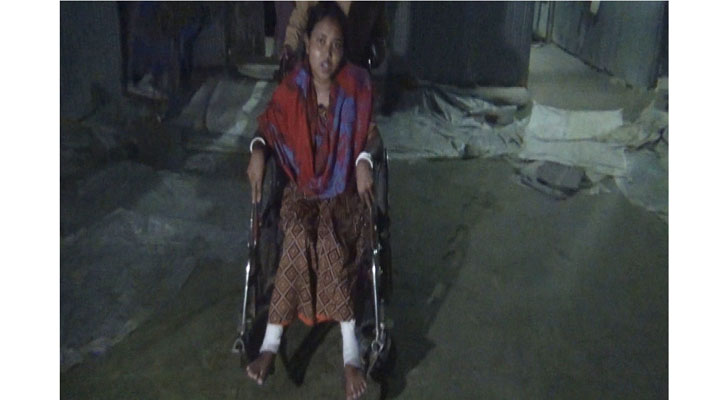 যৌতুকের জন্য গৃহবধূর দু’পা ভাঙল স্বামী, আটক ২