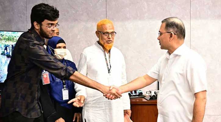 আবরার হত্যাকাণ্ডের দ্রুত বিচার নিশ্চিতের আশ্বাস প্রধানমন্ত্রীর