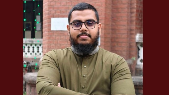 লাইভ চলার মধ্যেই গ্রেপ্তার এনসিপির কেন্দ্রীয় নেতা
