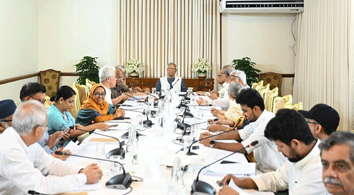 সচিবালয়ে উপদেষ্টা পরিষদের বৈঠক শুরু