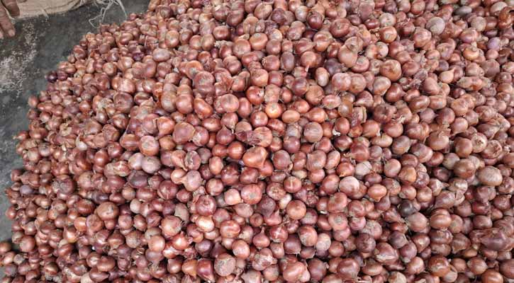 পেঁয়াজের দাম পাঁচ দিনে বেড়েছে ৩০-৪০ টাকা