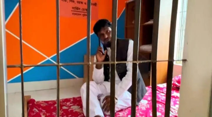  আটকের ৮ ঘণ্টা পর আ.লীগের চেয়ারম্যানকে ছেড়ে দিল পুলিশ