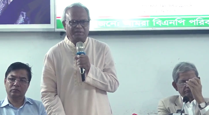 বিএনপি নেতাদের স্ত্রীরা ভারতীয় শাড়ি দিয়ে কাঁথাও বানায় না