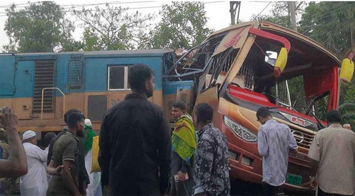 ঈদ যাত্রায় সড়ক-রেল-নৌপথে দুর্ঘটনায় প্রাণ গেল ৩৯৪ জনের