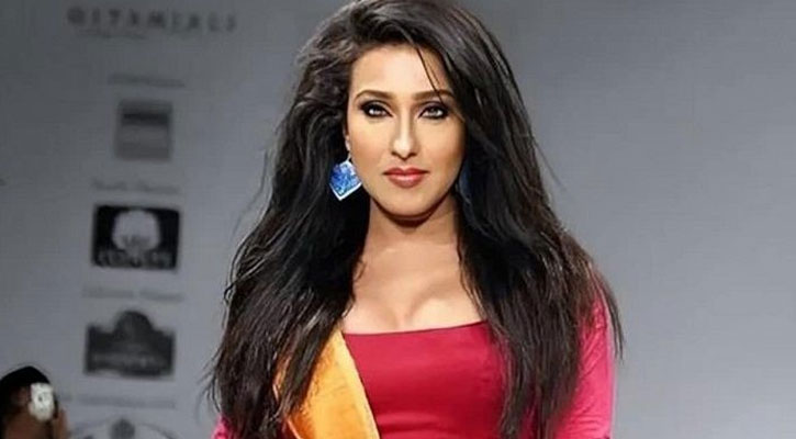 দুর্নীতির মামলায় ইডির জেরার মুখে ঋতুপর্ণা