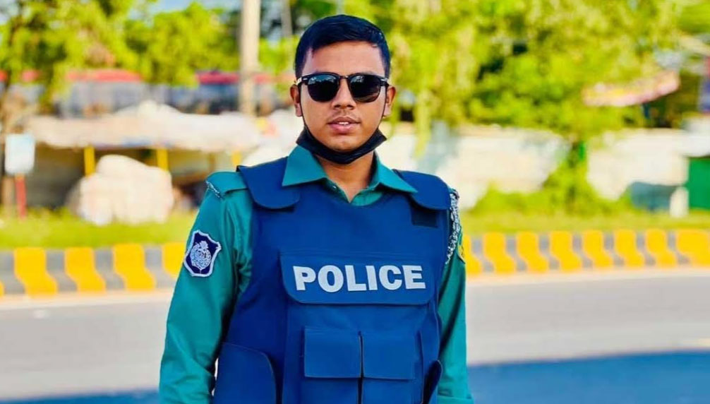 ‘আমার বাবায় জানি কত কষ্ট পাইয়া মরছে’