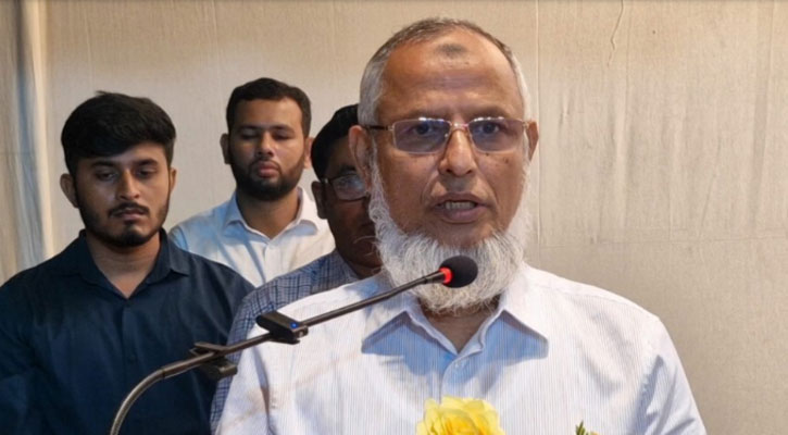 কর্মকর্তারা ব্যক্তির কাছে নয়, আইনের কাছে দায়বদ্ধ : ইসি আনোয়ারুল