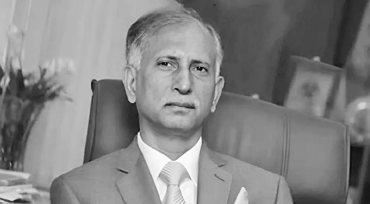 চিরনিদ্রায় শায়িত হলেন ঢাবির সাবেক ভিসি আরেফিন সিদ্দিক