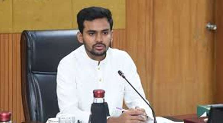 ‘নৌকা’ মার্কাটা কোন বিবেচনায় শিডিউলভুক্ত করতে পাঠালেন, প্রশ্ন আসিফ মাহমুদের