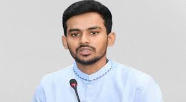 এবার ঋণ খেলাপি-বিদেশি নাগরিকদের লাল কার্ড দেখানো হবে: আসিফ মাহমুদ