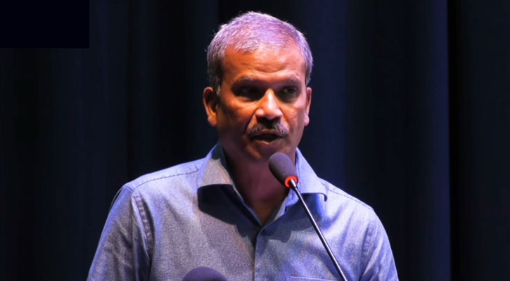 মামলার অভিশাপ থেকে মানুষকে মুক্তি দিতে কাজ করছি : আইন উপদেষ্টা