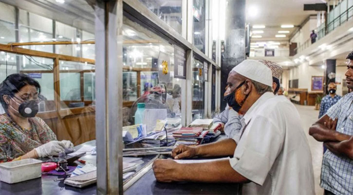 ছুটি শেষে নতুন সময়সূচিতে ব্যাংক ও শেয়ারবাজারের লেনদেন চলছে