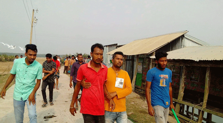 নৌকা-বিদ্রোহী প্রার্থী সমর্থকদের মধ্যে হামলা, আহত ২০