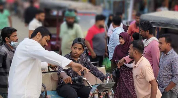 সড়কে বেপরোয়া অটোরিকশা, বেড়েছে ভোগান্তি ও দুর্ঘটনা