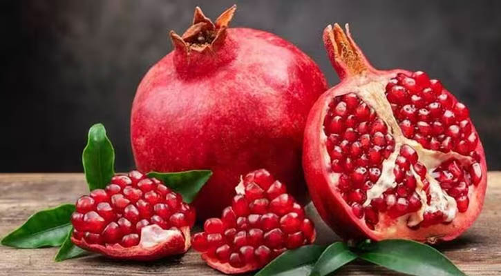 হার্ট অ্যাটাকের ঝুঁকি কমাতে বেদানা খান