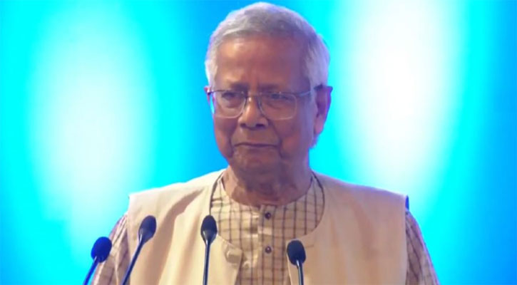 শ্রমশক্তি রপ্তানিতে দালাল চক্র বড় বাধা: প্রধান উপদেষ্টা