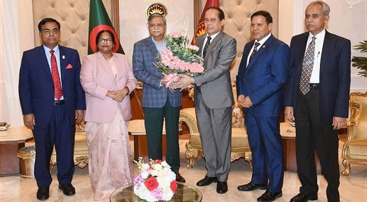 ইসির কার্যক্রমে সন্তুষ্ট রাষ্ট্রপতি