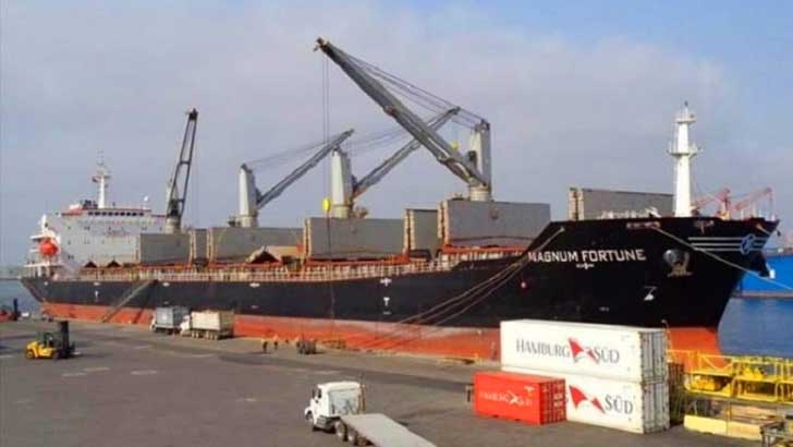 চাল-গম নিয়ে চট্টগ্রাম বন্দরে আরো ৭ জাহাজ