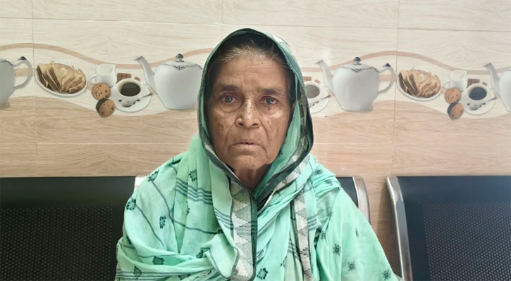 আশ্রয় আর আহারের আকুতি ৮৯ বছরের বৃদ্ধা ছুরুতি খাতুনের