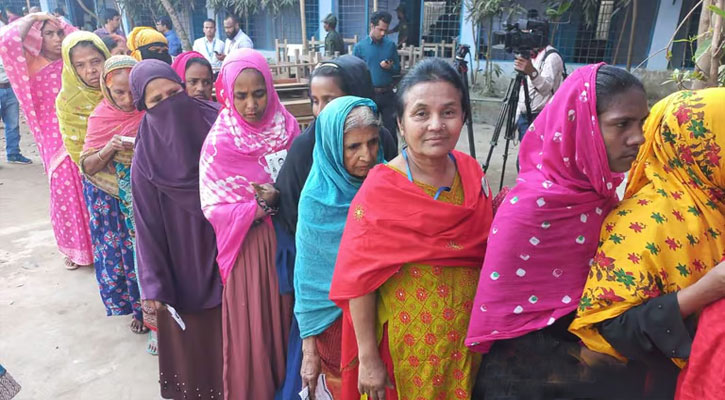 চলছে ময়মনসিংহ ও কুমিল্লা সিটিতে ভোট গ্রহণ