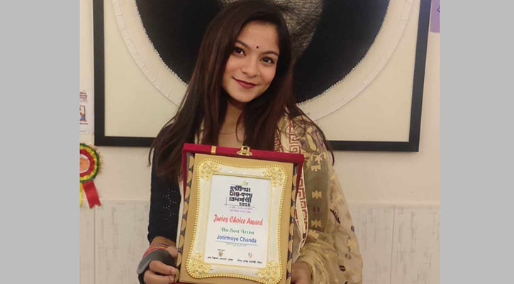 চারুকলার প্রতি আমার ভালো লাগা কাজ করে : জ্যোতির্ময়ী চন্দ