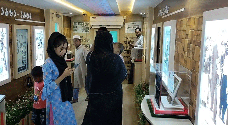 কুমিল্লায় প্রান্তিক জনপদে সাড়া ফেলেছে বঙ্গবন্ধু রেল জাদুঘর