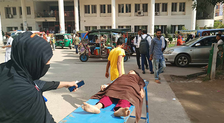 কুমিল্লায় ভূমিকম্পে আতংকিত হয়ে আহত ২০ 