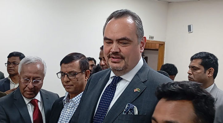 নির্বাচনে যুক্তরাষ্ট্র কোনো পক্ষ নেবে না: মার্কিন রাষ্ট্রদূত