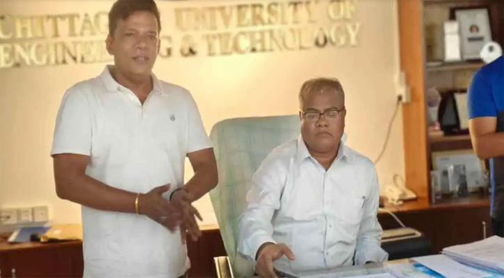 টানা ২৫ ঘণ্টা ধরে অবরুদ্ধ চুয়েট উপাচার্য
