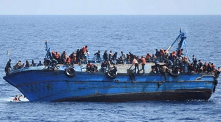 ইতালির উপকূলে নৌকাডুবিতে ২৬ অভিবাসীর মৃত্যু
