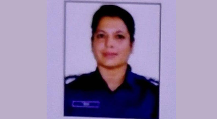 প্রভাবশালী মন্ত্রীর তদবিরে শিক্ষাছুটি পান এএসপি ইভা