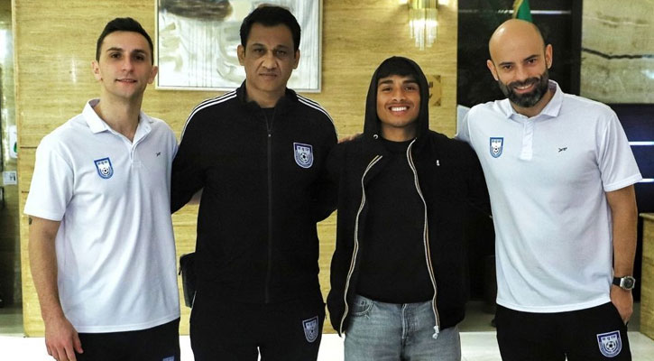 ঢাকায় পৌঁছে গেছেন ফাহামেদুল