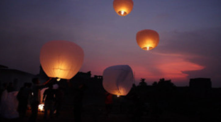 রাজধানীতে ফানুষ ওড়ানোয় ডিএমপির নিষেধাজ্ঞা