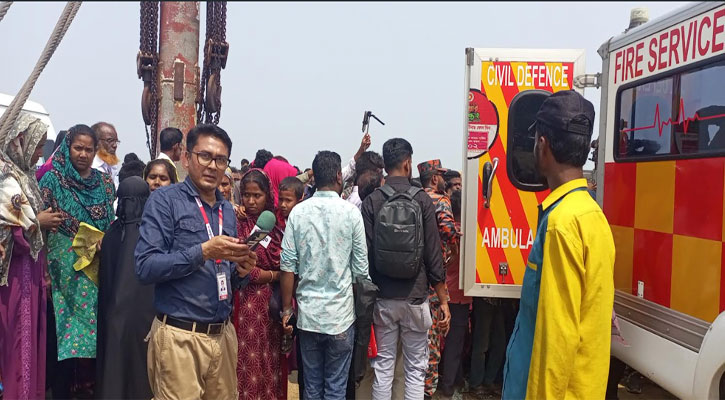 দৌলতদিয়ায় বাসডুবি: ২৬ জনের লাশ উদ্ধার