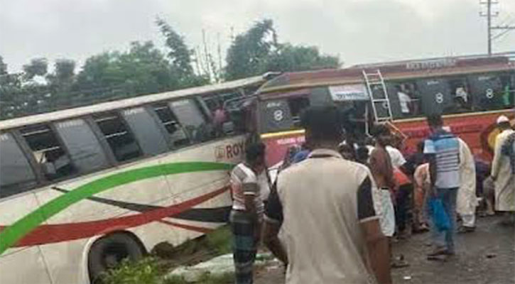 ফরিদপুরে দুই বাসের সংঘর্ষে নিহত ৩
