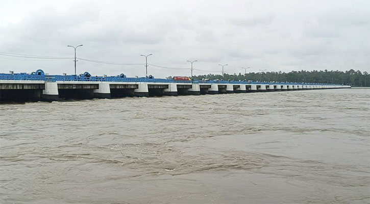 ঢাকাসহ দেশের ১২ জেলায় বন্যার শঙ্কা