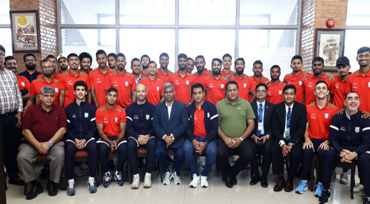 নেপাল থেকে দেশে ফিরেছে ফুটবল দল