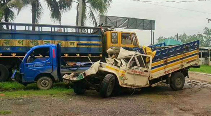 গাজীপুরে ট্রাকের ধাক্কায় পিকআপের ২ যাত্রী নিহত 