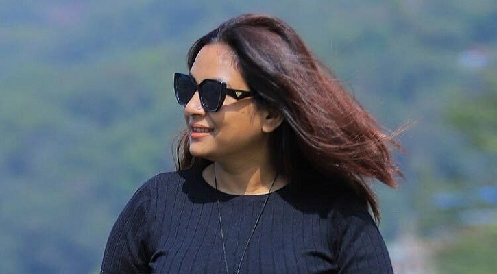 আপনারা কি নারীকে ব্যবহার করে ছুড়ে ফেলার কারখানা? এনসিপিকে প্রশ্ন নীলার