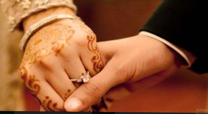 স্কুল ছাত্রীকে নিয়ে উধাও প্রধান শিক্ষক, বাবা-মায়ের আহাজারি 